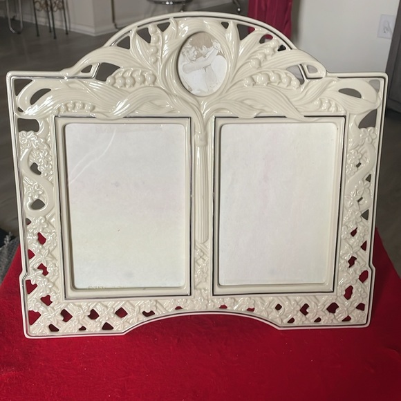 Lenox Wedding Promises Double 5x7 Invitation Frame-Porcelain-Traditional Style - Picture 2 of 4